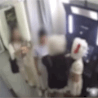 17526384334927.gif