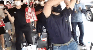 17785046493928.gif